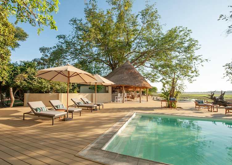 Pool, Kafunta River Lodge
