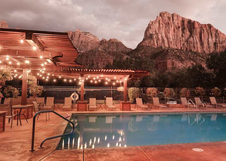 Swimming pool, Cable Mountain Lodge