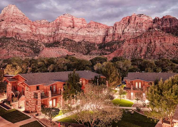 Grounds, Cable Mountain Lodge