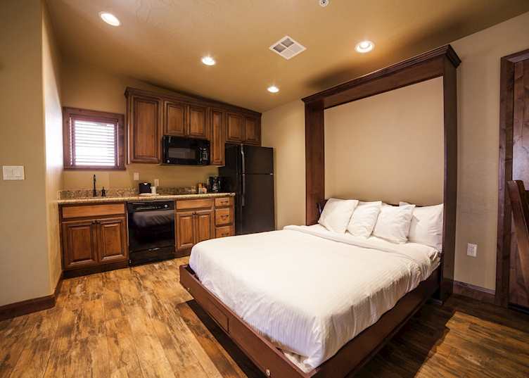 Room, Cable Mountain Lodge