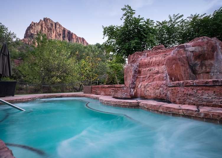 Swimming pool, Cliffrose Springdale