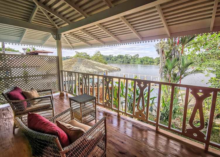 Miss Evelyn Balcony Suite, Tortuga Lodge & Gardens