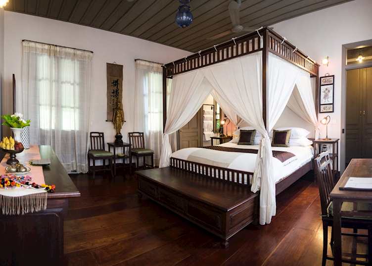 Room, Satri House