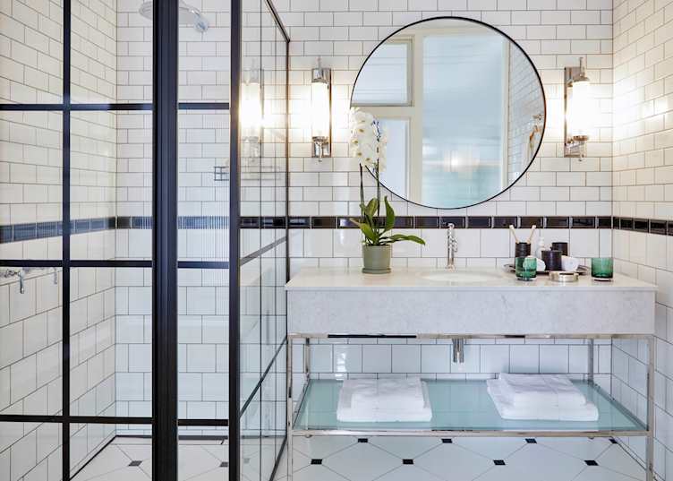 Luxury bathroom at Cape Cadogan