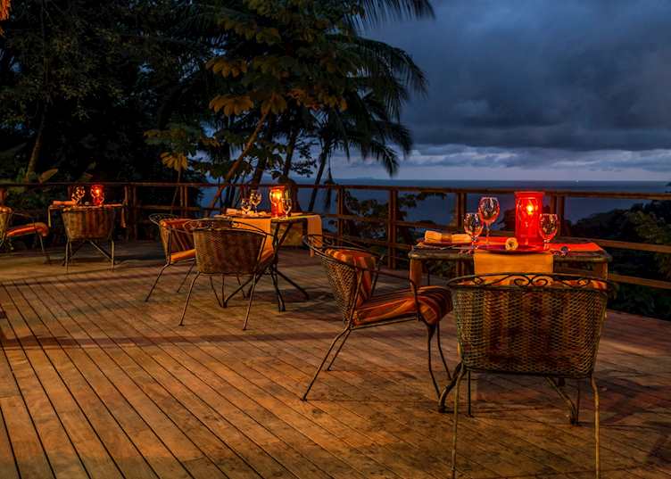 Bar, Lapa Rios