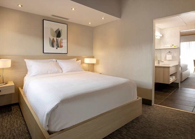 Room, Banff Aspen Lodge