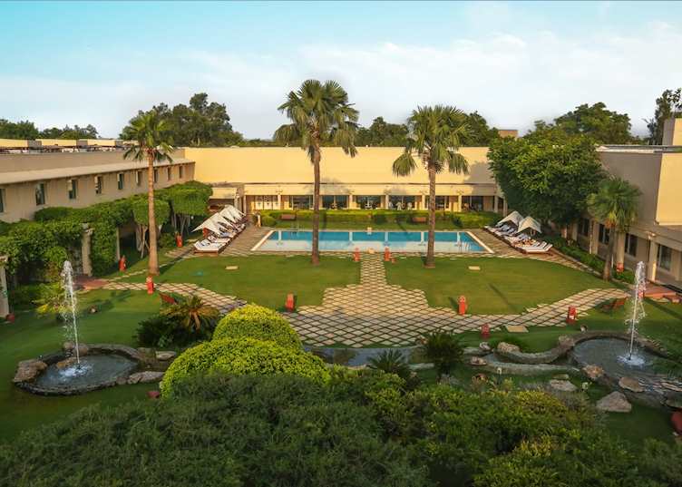 Gardens and grounds, Trident Agra
