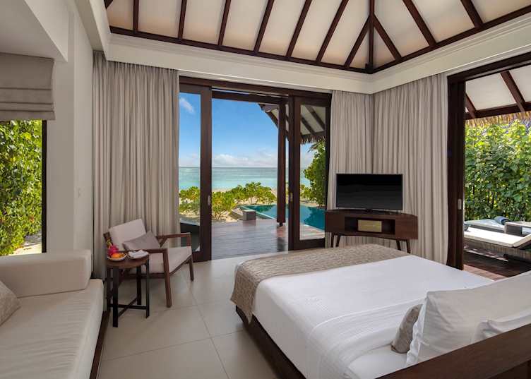 Pool Beach Villa, Heritance Aarah