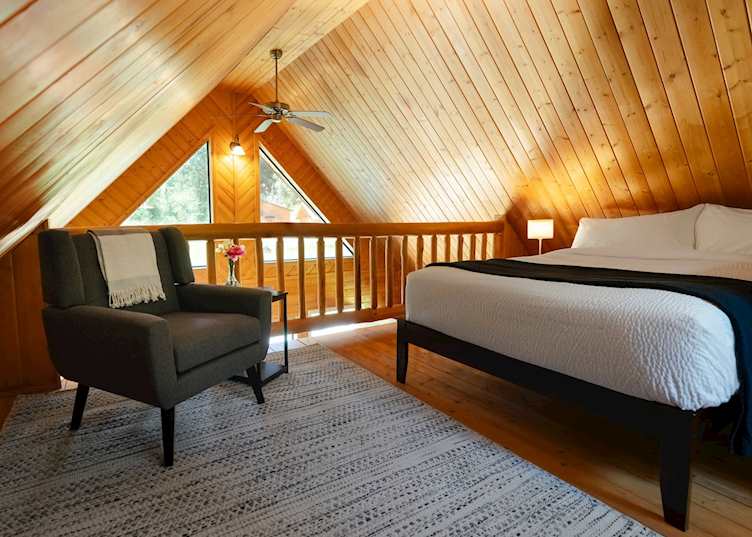 Tweedsmuir Park Lodge 