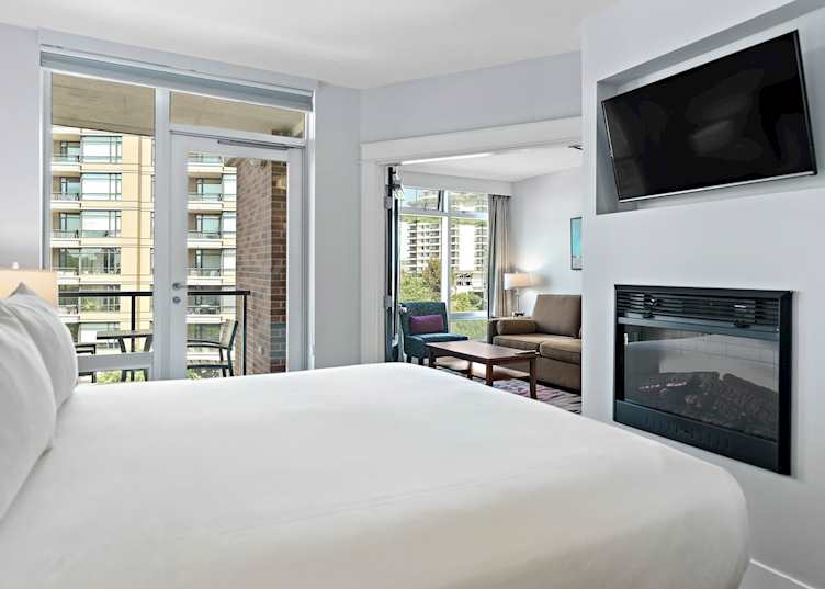 Suite, Parkside Hotel, Victoria