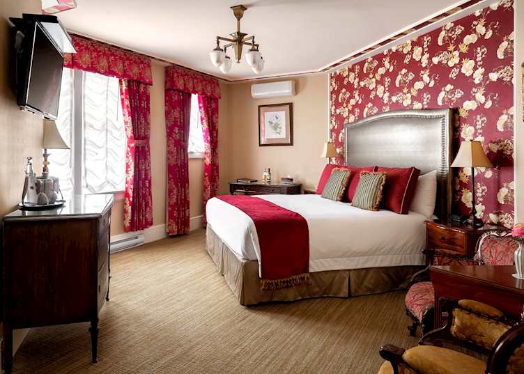 Ruby room, Abigail's Hotel, Victoria