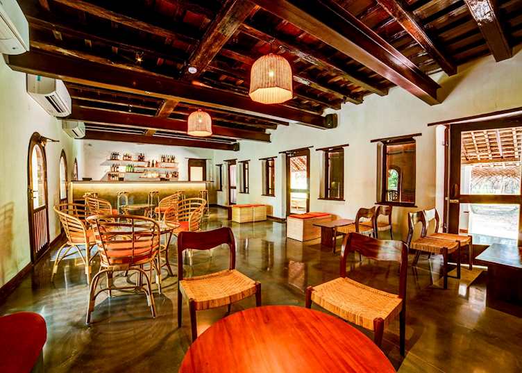 Restaurant and bar, Marari Beach Resort