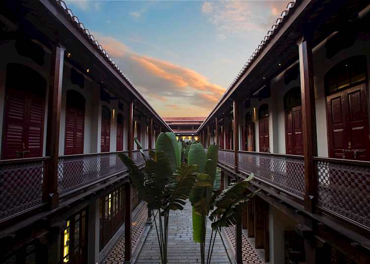 Courtyard area at Seven Terraces