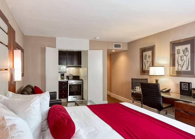 Le Cantlie Suites room