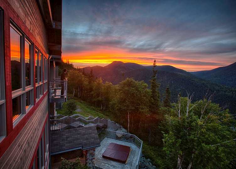 Auberge de Montagnes Chic-Chocs sunset