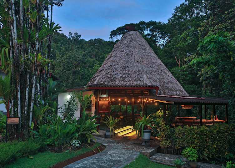 Sunset Bar, SCP Corcovado Wilderness Lodge 