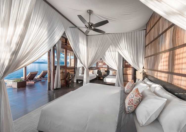 Deluxe  Bedroom - Papua Paradise Eco Resort