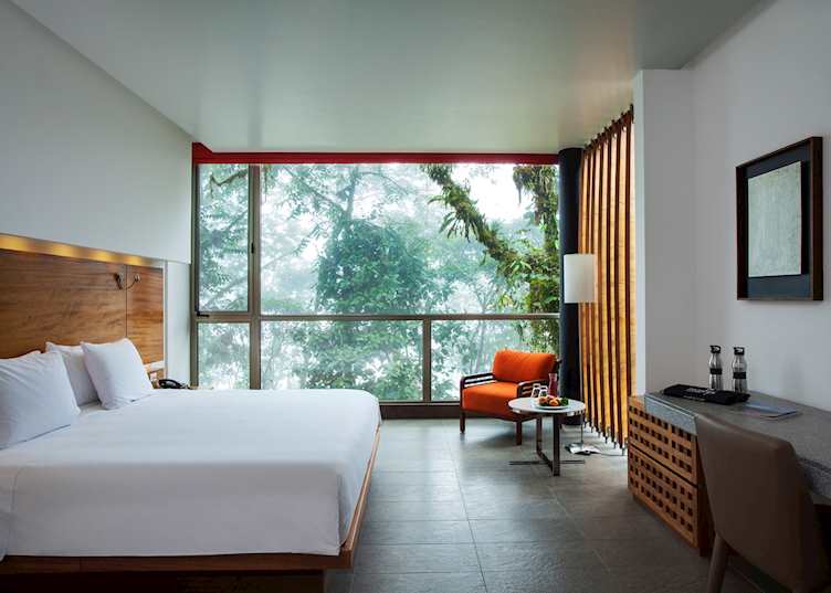 Wayra room, Mashpi Lodge