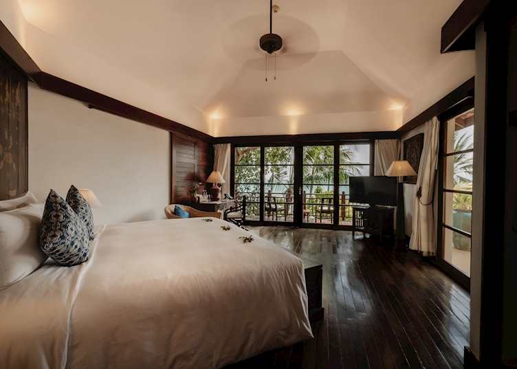 Oceanfront Pool Residences, Napasai