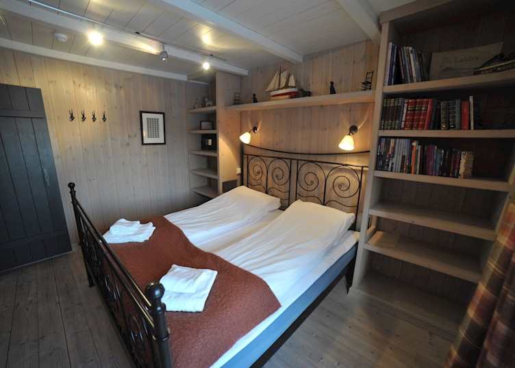 Cabin bedroom, Reine Rorbuer