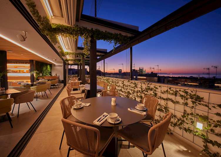 Nakar Hotel, Palma