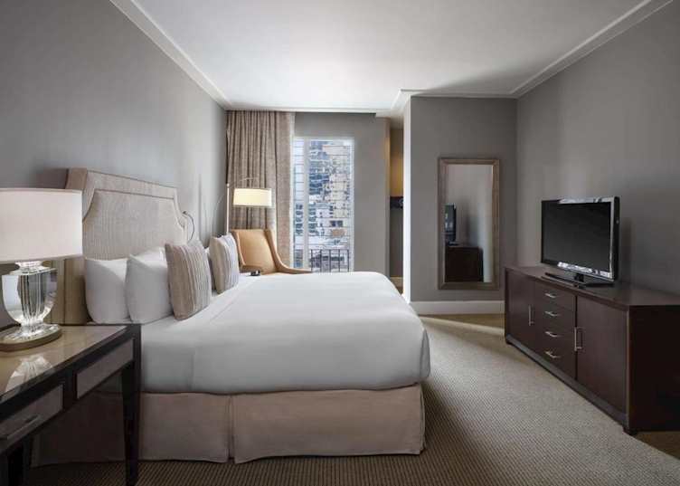 Guest room, The Bristol Hotel