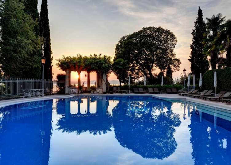 Swimming pool at Villa Cortine