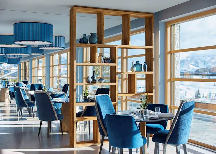 Restaurant day time, COMO Alpina 