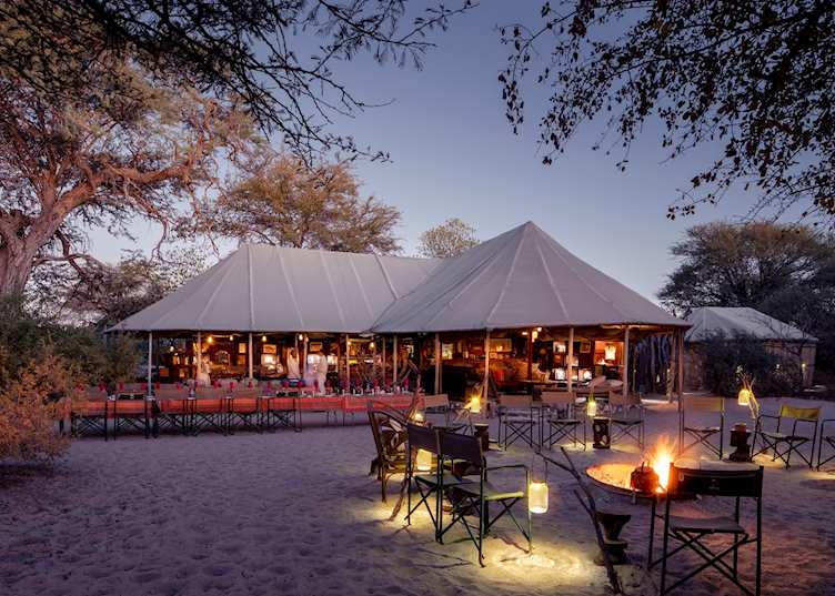 Exterior view, Meno A Kwena
