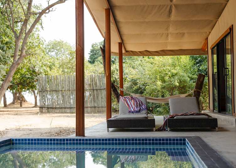 Family tent with plunge pool, Potato Bush Camp