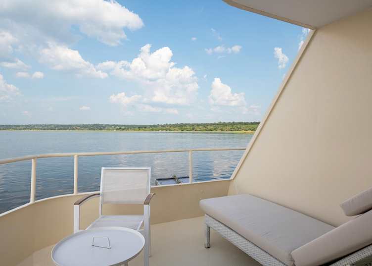 Luxury suite balcony, Zambezi Queen