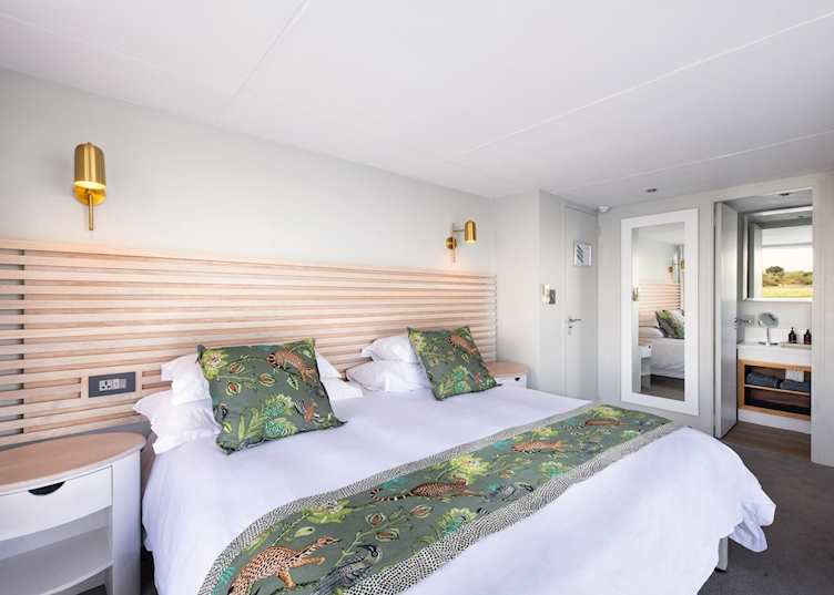 Suite, Zambezi Queen