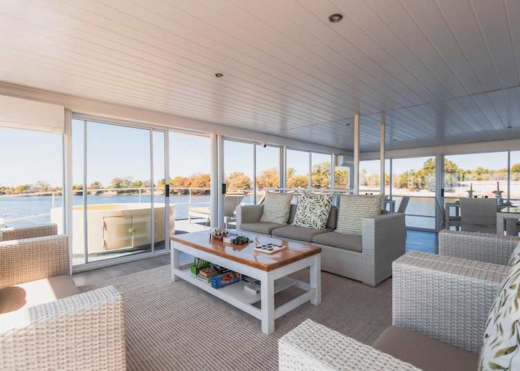 Lounge area, Chobe Princess