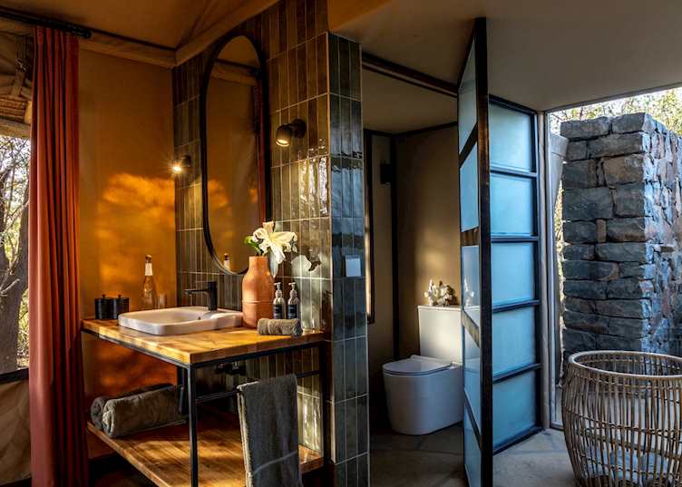 En suite bathroom, Asilia Naboisho Camp