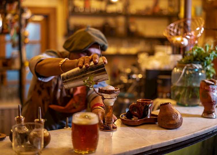 Bar, Las Torres