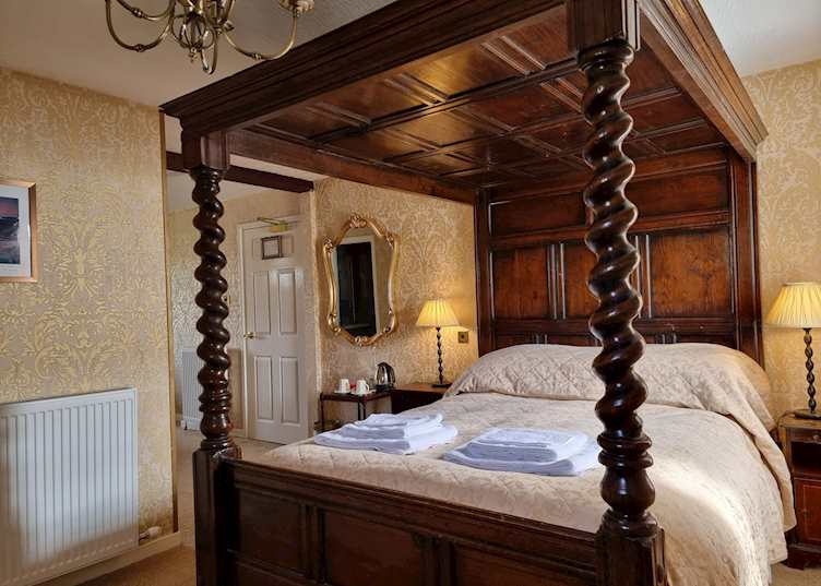 Family room, Busta House Hotel