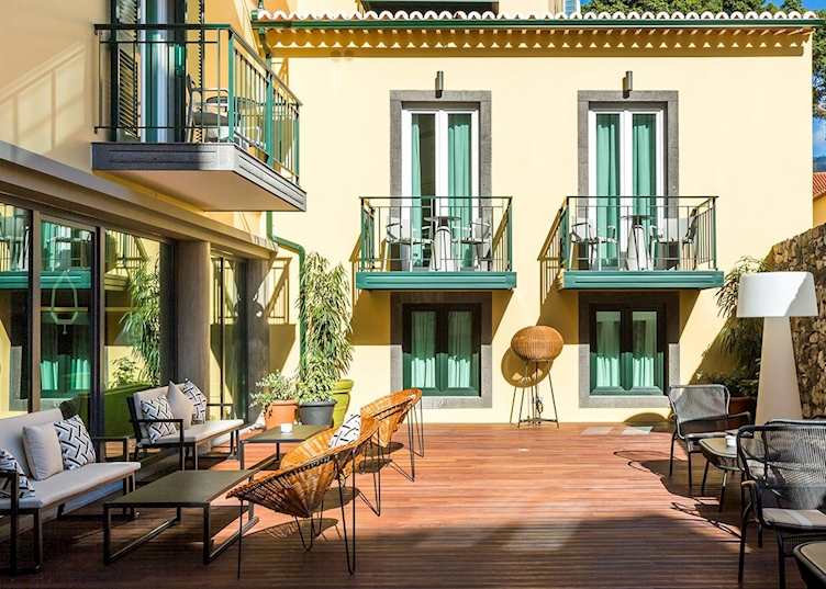 Iris Bar Patio, Castanheiro Boutique Hotel