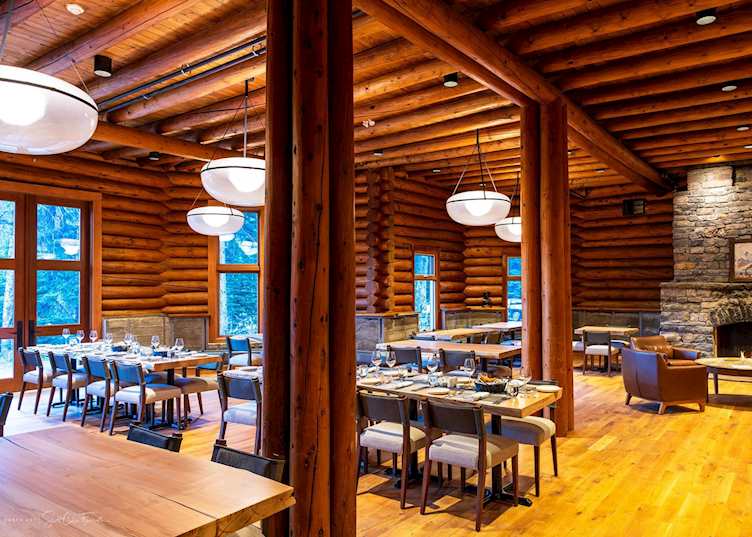 Dining room, Lodge at Bow Lake, Icefields Parkway