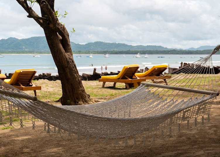 Playa Tamarindo, Capitan Suizo