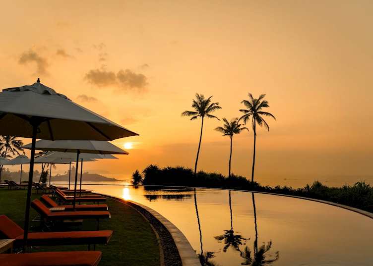 Moon pool, Cape Weligama