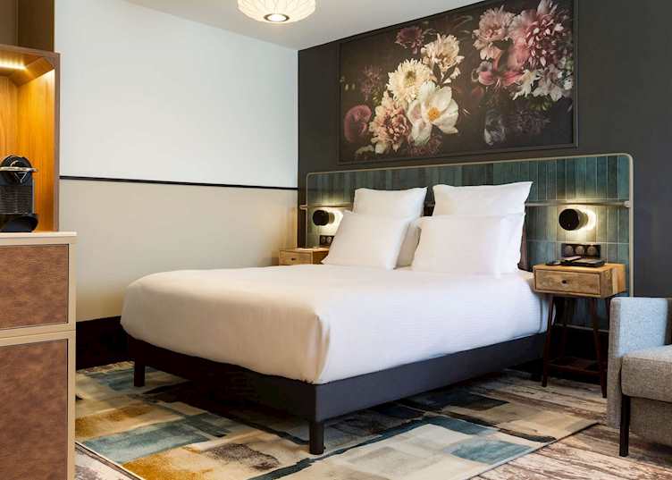 Room interior, Les Capitouls (© Accor 2019)