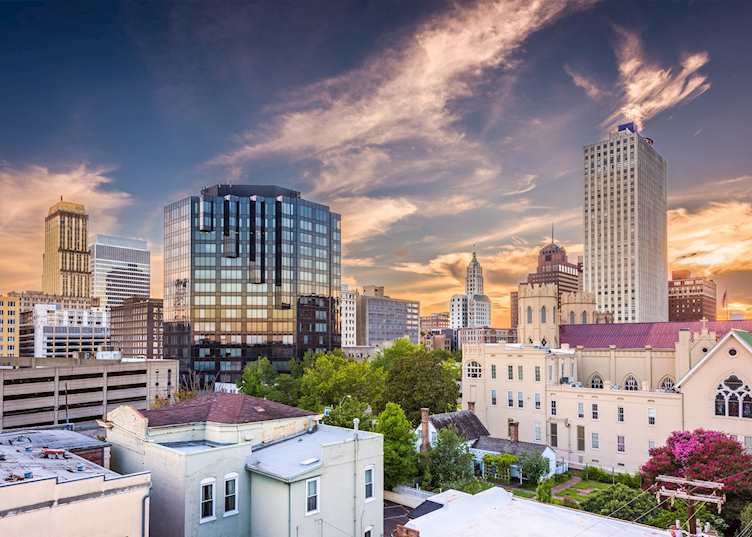 Memphis skyline at dusk