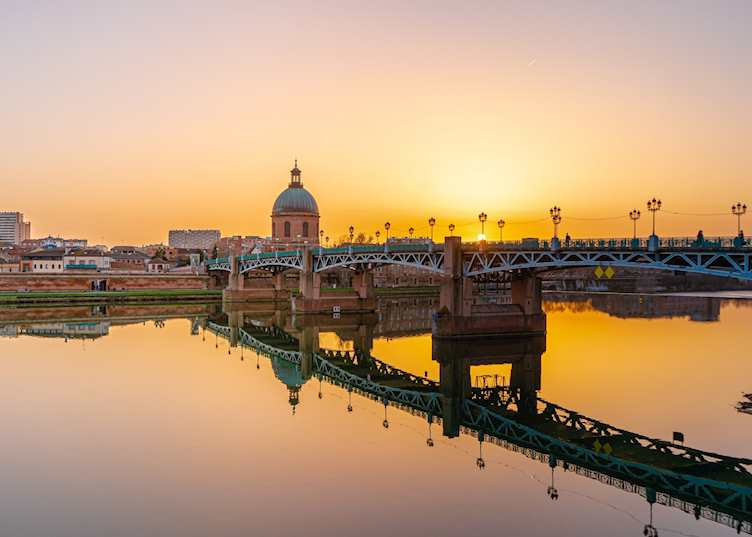 Toulouse river front