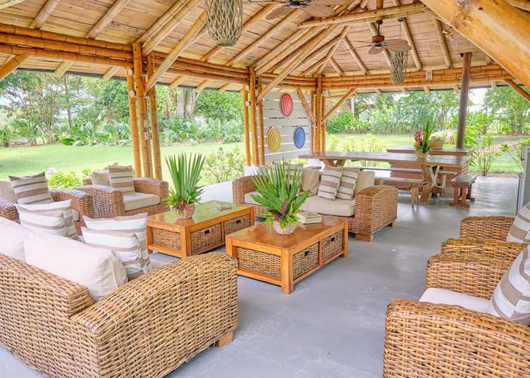 Outdoor lounge, Hacienda Bambusa