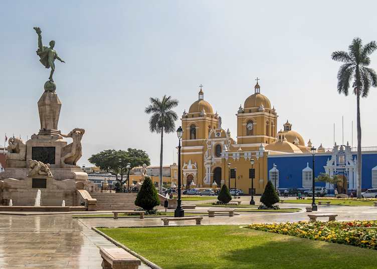 Plaza de Armas, Trujillo