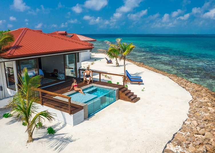 Honeymoon suite, Ray Caye Island Resort