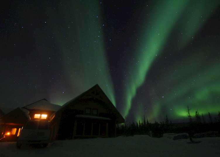 Aurora borealis, Inn on the Lake, Marsh Lake