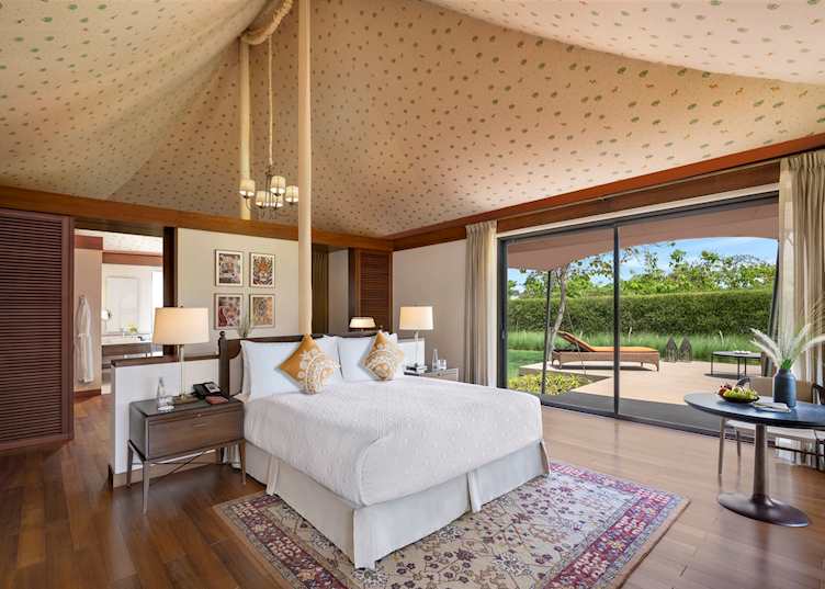 Spacious rooms at The Oberoi Vindhyavilas, Bandhavgarh National Park