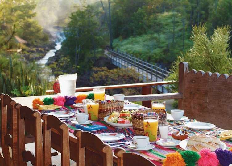 Outdoor Dining, Blancaneaux Lodge, Cayo District 