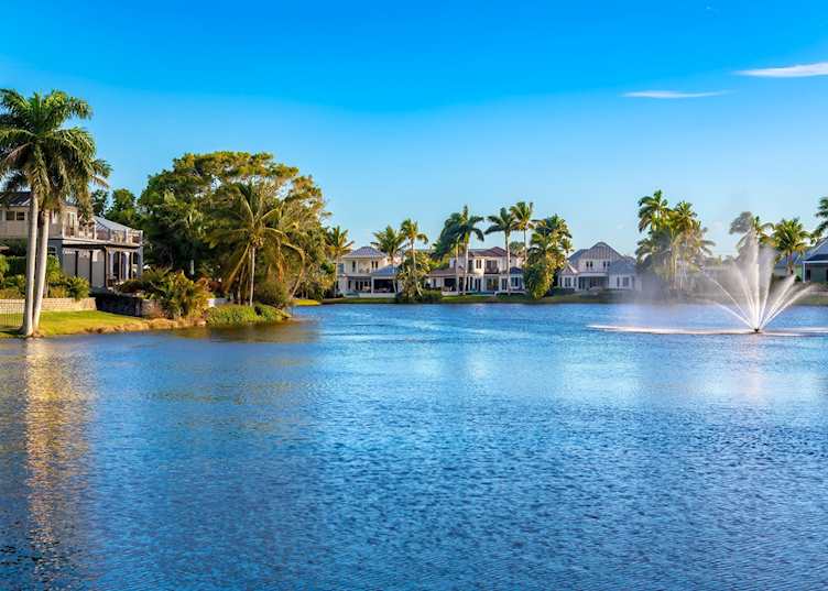 Luxury houses in Naples, Florida